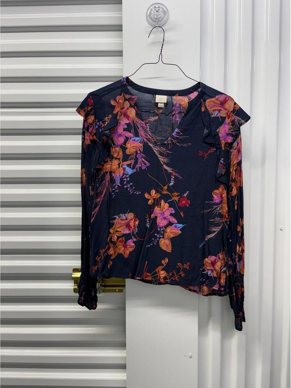 A New Day Women’s Medium A New Day Floral Long Sleeve Blouse Blue Rayon Top